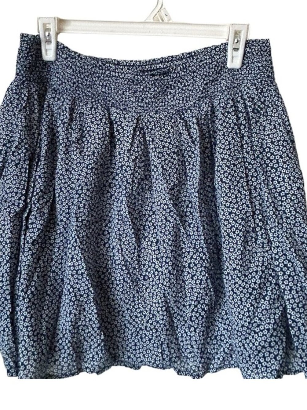 Old Navy Ditsy Floral Navy Pull-On Skirt